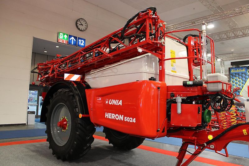 Unia Heron 6030 Anhängespritze 6000 L 30 m Gestänge